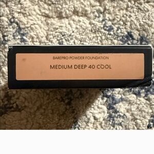 bareMinerals BAREPRO Powder Foundation - Medium Deep 40 Cool